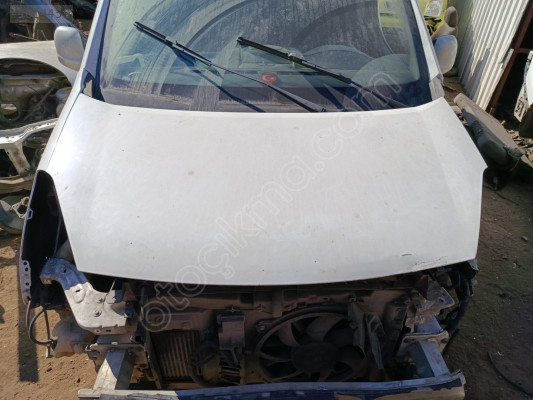 Peugeot partner ön kaput orjinal