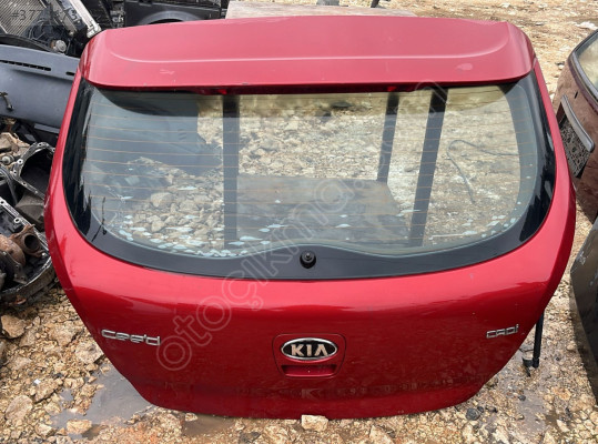 KIA CEED BAGAJ KAPAĞI