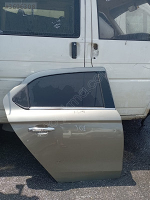 PEUGEOT 301 SAĞ ARKA KAPI 05366077016