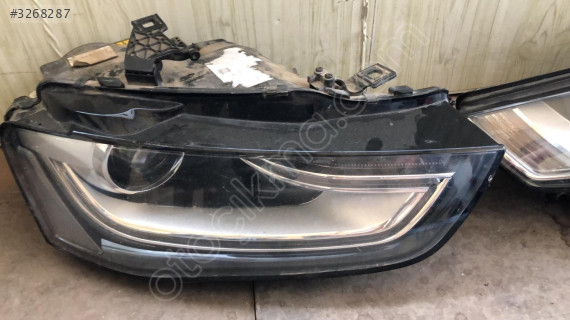 AUDİ A4 ORJİNAL ÇIKMA SAĞ FAR