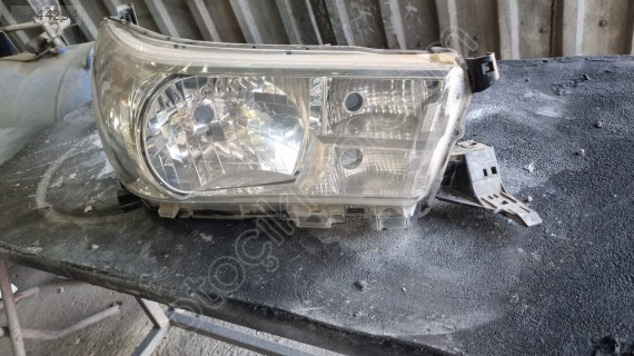 Toyota hilux 2017 model sag on far