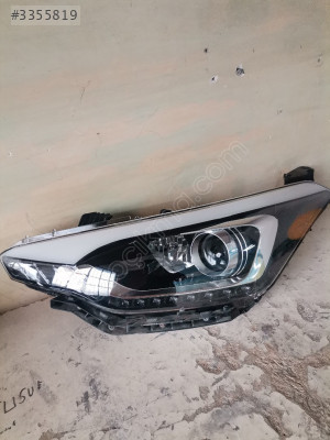 Hyundaı i20 sol far ledli orijinal çıkma