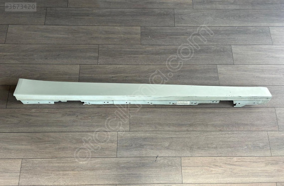 Sağ Marşpiyel Kaplama BMW 3 Serisi F30