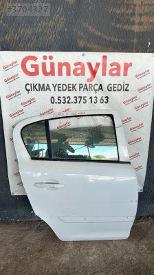 OPEL CORSA D SAĞ ARKA KAPI