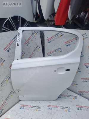 Opel Corsa d sol arka kapı (hasarlı ürün)