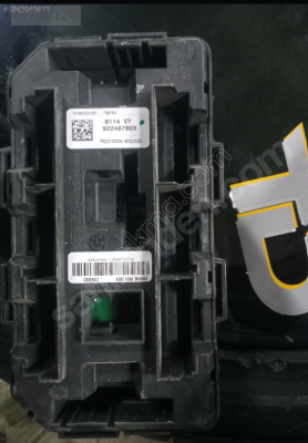 BMW F20 F30 SİGORTA KUTUSU 922487903