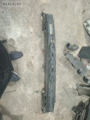 Kia cerato Ön tampon Demiri Çıkma