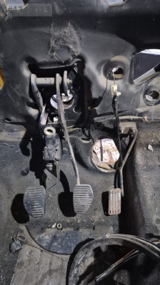 Partner 1.9 debriyaj fren gaz pedalı