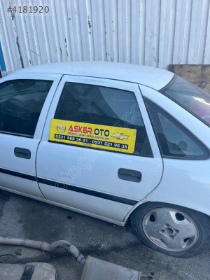 Vectra A SOL ARKA KAPI CAMI