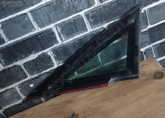 43R-000469  orj seat toledo kelebek camı