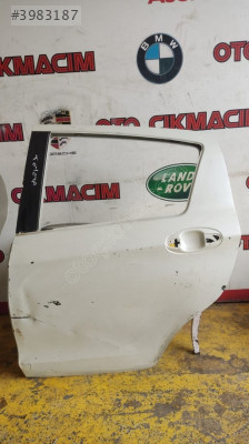 TOYOTA YARİS SOL ARKA KAPI
