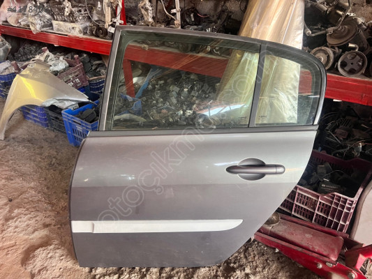 RENAULT MEGAN 2 ARKA SOL KAPI DOLU  ÇIKMA ORJİNAL