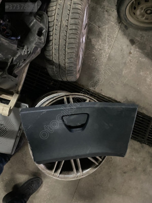 FORD FİESTA 2011-2012 TORPİDO KAPAĞI KOMPLE