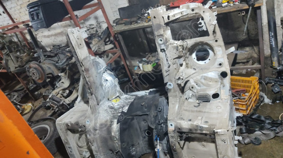BMW F20 ÖN ŞASE