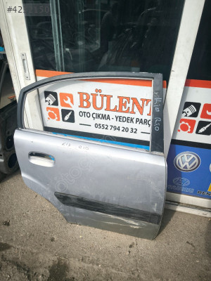 Kia Rio sağ arka kapı orijinal çıkma