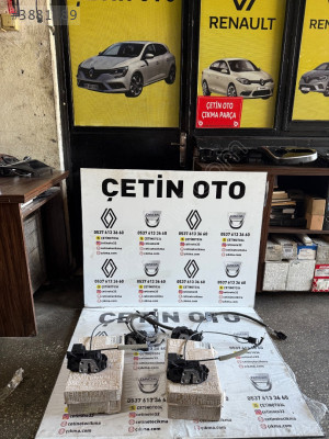 8200288312-Renault Clio 3 Modus Sol Ön Kapı Kilidi