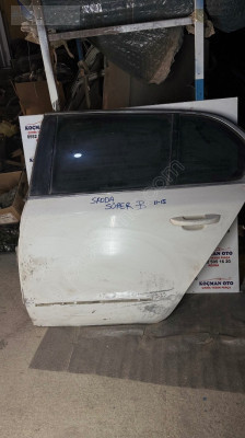 SKODA SÜPERB SOL ARKA KAPI DOLU