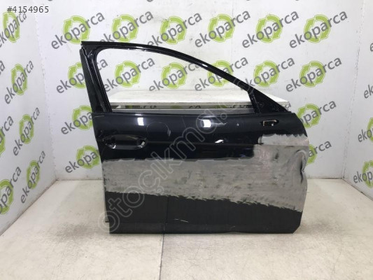 VOLKSWAGEN PASSAT VARİANT 2024 2025 SAĞ ÖN KAPI 3J0831052