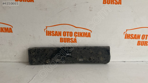 Toyota Auris Ön Tampon Plakalık Alt Plastiği 5211402150 ORJİNAL
