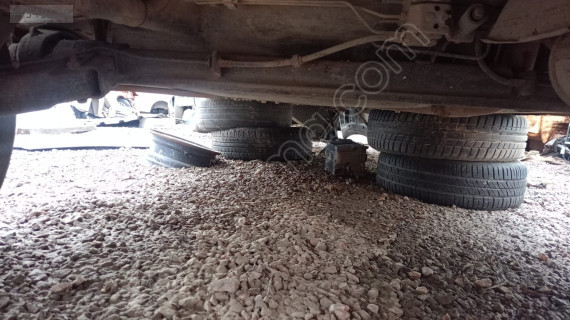 renault kangoo arka dingil