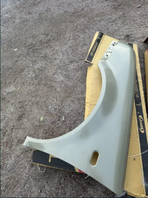 BORA ÖN ÇAMURLUK SOL 1999 2000 2001 2002 2005 SIFIR 1J5821021