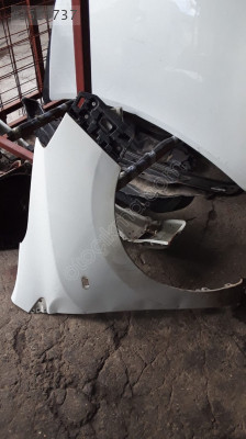 Orjinal Çıkma Dacia Lodgy Sağ Ön Çamurluk ve Diğer Parçala