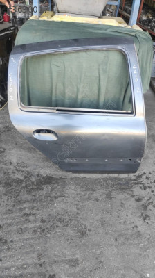 RENAULT CLİO 2 SAG ARKA KAPI SIFIR