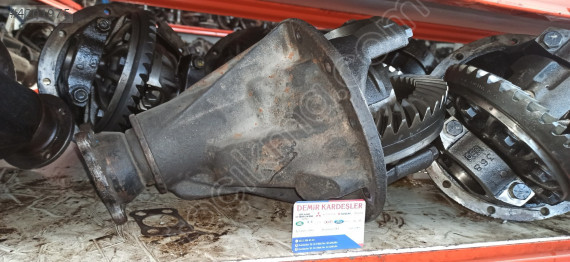 Isuzu nlr çıkma defransiyel