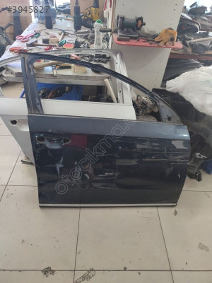 Volkswagen Passat b7 sağ ön kapı orjinal çıkma parça