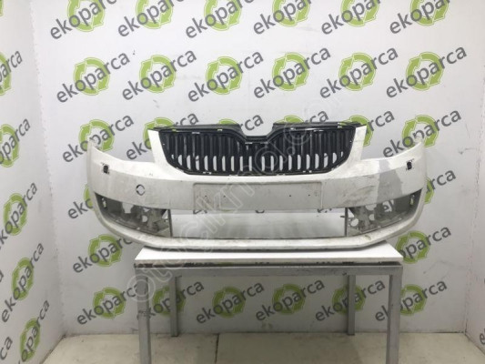 SKODA OCTAVİA 2013 2017 ÖN TAMPON (FAR YIKAMALI) 5E0807217A