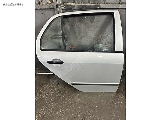 SKODA FABİA HATCHBACK 2006 SAĞ ARKA KAPI
