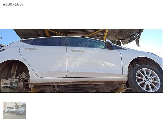 2019 FORD FİESTA SAĞ ÖN KAPI ÜNALLAR OTO YEDEK PARÇA