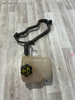 OPEL ASTRA J SÖKME ORJİNAL MOTOR SU HAZNESİ 13393368