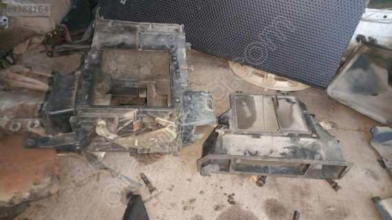 Toyota hiace kalorifer kutusu