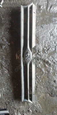 Subaru ön panjur çıkma