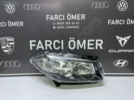 RENAULT MEGANE 2 SAĞ ÖN FAR SIFIR MERCEKLİ SİYAH