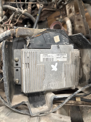 ÇIKMA RENAULT MEGANE 1 MOTOR BEYNİ 7700860319