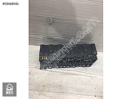 Volkswagen golf jetta çıkma sigorta kutusu 357937039