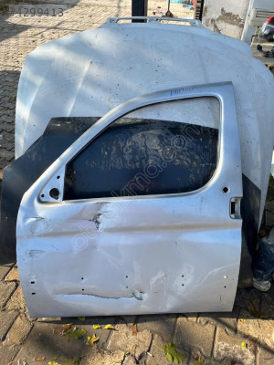 Peugeot Partner sol ön kapı çıkma orjinal