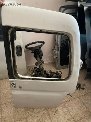 PARTNER BAGAJ KAPISI SAĞ