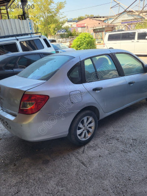 Renault clio 2011 sembol hurda parça olarak