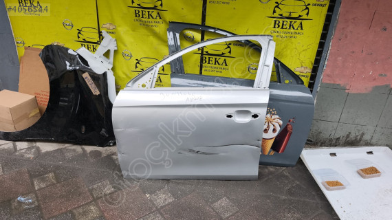 OPEL CORSA F SOL ÖN KAPI GÜMÜŞ GRİ ÇIKMA ORJİNAL YEDEK PARÇA