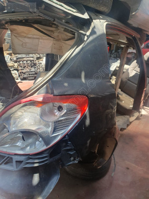 PEUGEOT 207 SAĞ ARKA ÇAMURLUK KESME ORJİNAL