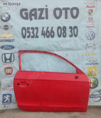 AUDİ A1 COUPE SAĞ ÖN KAPI