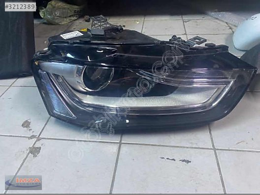 AUDI A4 SAĞ FAR ORİJİNAL ÇIKMA