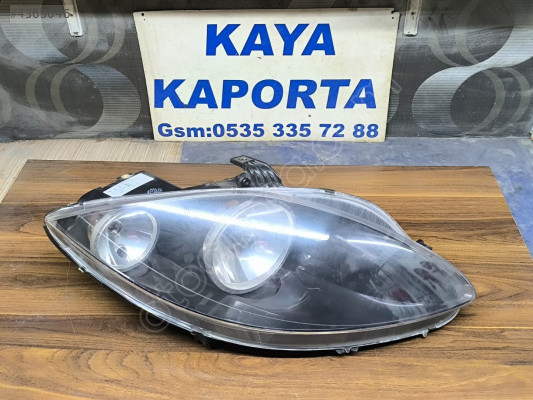 seat leon sağ far içi siyah