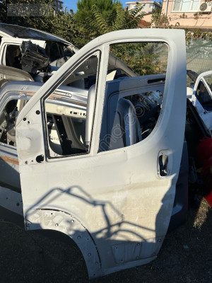 Peugeot ducato sol ön kapı