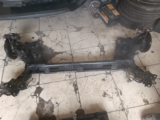 Megane 4 arka dingil dolu