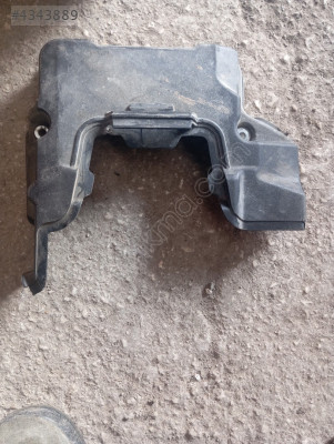 Ford Fiesta beyin kutu kapağı AV21-12A659