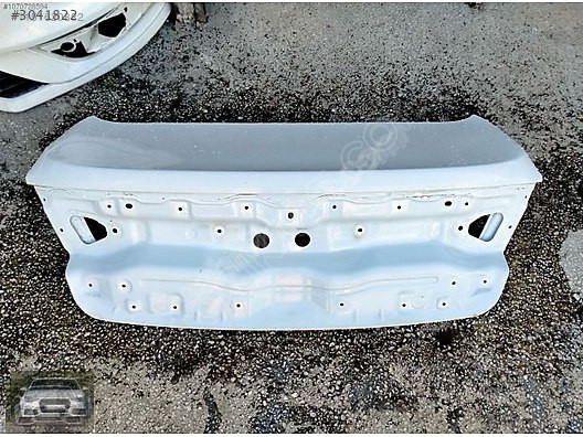 Renault Megane 4 bagaj kapağı